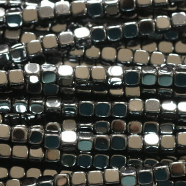 Hematite 3x3 mm rounded square