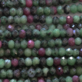 Rubyzoisite 2.5x4 mm rondelle facettée A Tanzanie