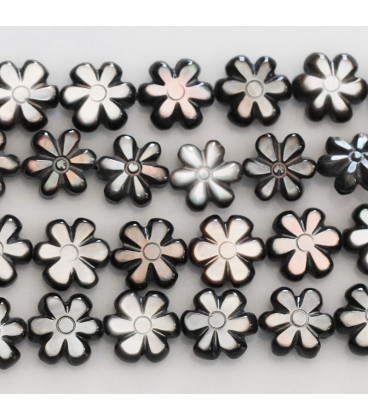 Mother-of-Pearl 9 mm daisy - BeauMonde Bijoux
