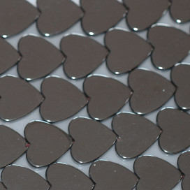 Hématite 10 mm environ coeur plat