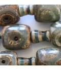 Tibetan agate 11x12 mm 3 holes + tip