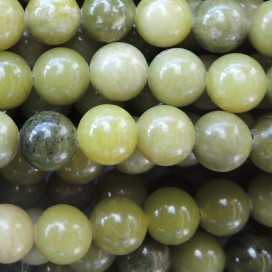 Jade vert 8/8.2 mm environ perle ronde A Chine
