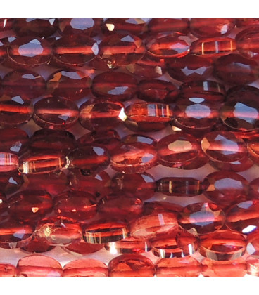 Garnet 4x6 mm oval faceted (thickness about 2.5 mm) China - BeauMonde Bijoux