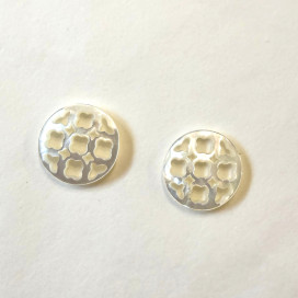 Nacre blanche médaillon ajouré 20 mm environ Indonésie - BeauMonde Bijoux