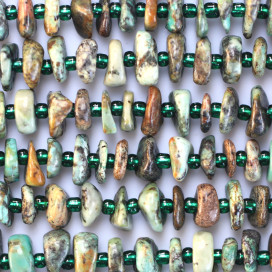 Turquoise 7.4x8.8/10x11.3 mm +/- environ chips plat avec rocaille Afrique - BeauMonde Bijoux