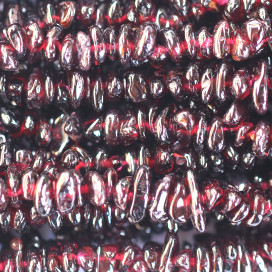 Grenat pierre chips fin 4/7 mm +/- environ Inde - BeauMonde Bijoux
