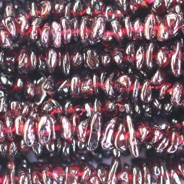 Grenat pierre chips fin 4/7 mm +/- environ Inde - BeauMonde Bijoux