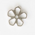 Openwork flat flower pendant 14 mm - BeauMonde Bijoux