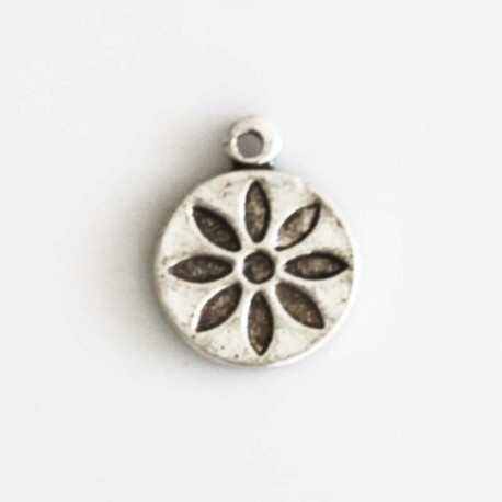 Engraved flower medal 10 mm silver metal - BeauMonde Bijoux
