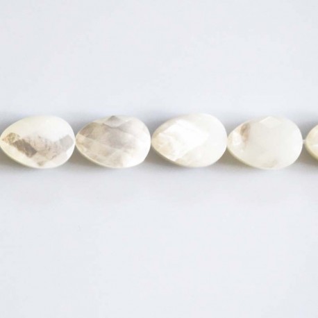 BeauMonde Bijoux - Goutte 10X14mm facetté plate nacre blanche Indonésie