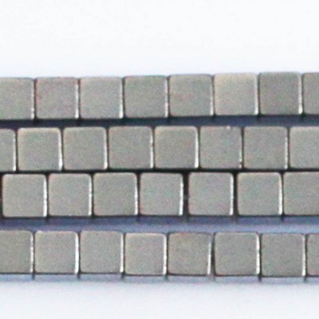 Hematite 2x2 mm square silver - BeauMonde Bijoux