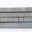 Hematite 2x2 mm square silver