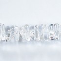 Cristal de roche 4x12 mm environ caillou allongé de longueur irrégulière