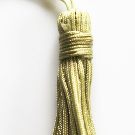 BeauMonde Bijoux - Pompon soie 3.7 cm de long