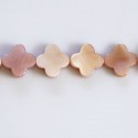 Nacre rose 13 mm fleur plate 4 pétales Bahamas