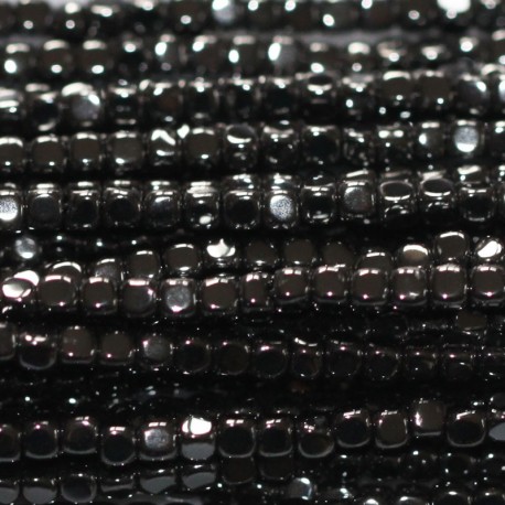 Hematite 2X2 mm rounded square - BeauMonde Bijoux